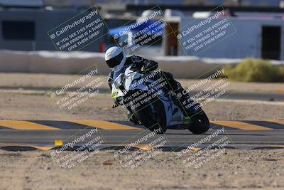 media/Dec-17-2023-CVMA (Sun) [[bf0c04832d]]/Race 2 Amateur Supersport Open/